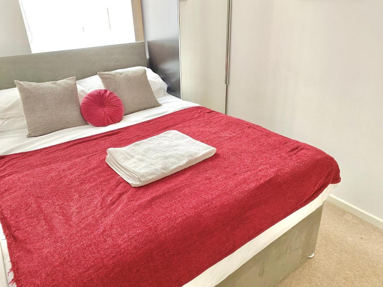 Walsall Group Accommodation ภายนอก รูปภาพ